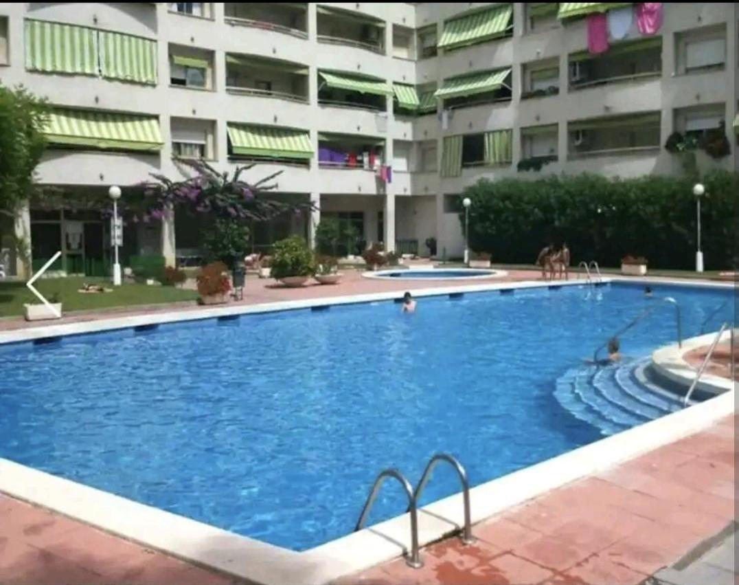 Bonito Apartamento Cerca De La Playa 살루 외부 사진