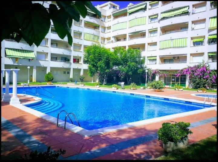 Bonito Apartamento Cerca De La Playa 살루 외부 사진